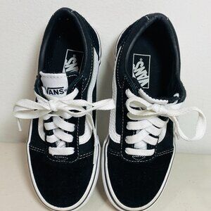 VANS OFF THE WALL Youth Sz 13 Suede & Canvas Lace Up Sneakers Black & White EUC